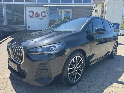 Gebraucht BMW 218 Active Tourer M Sport 150 PS (110 kW) 2023 Schwarz Van / Kleinbus