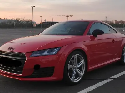 Gebraucht Audi TT Sport 184 PS (135 kW) 2014 Rot Coupé