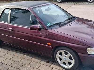 Gebraucht Ford Escort Cabriolet 116 PS (85 kW) 1996 Violet Cabrio