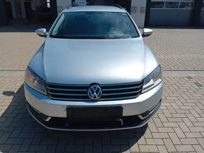 Gebraucht VW Passat 122 PS (89 kW) 2012 Silber Kombi