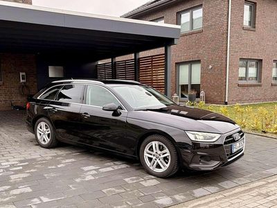 Gebraucht Audi A4 163 PS (119 kW) 2020 Schwarz Kombi