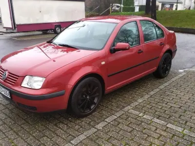 Gebraucht VW Bora 101 PS (74 kW) 1999 Rot Limousine