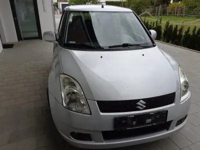 Usata Suzuki Swift 90 CV (66 kW) 2008 Argento Utilitaria
