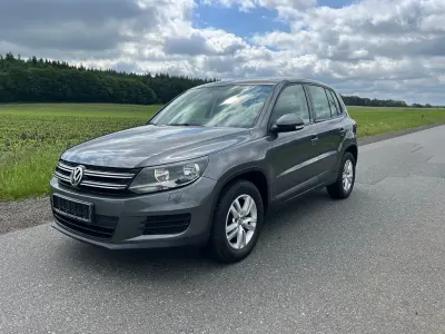 Gebraucht VW Tiguan Trendline 122 PS (89 kW) 2014 Grau SUV