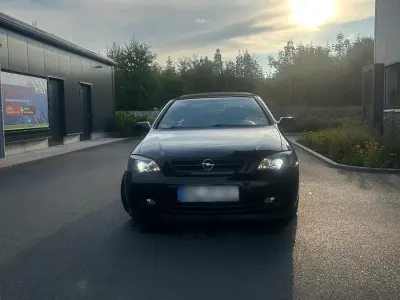 Gebraucht Opel Astra 147 PS (108 kW) 2002 Schwarz Cabrio