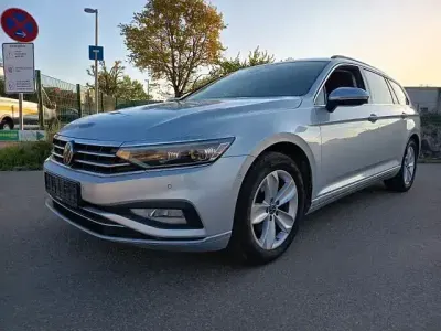 Używany VW Passat Business 200 KM (147 kW) 2023 Srebrny Kombi
