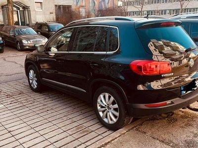Gebraucht VW Tiguan Sportline 140 PS (102 kW) 2015 Schwarz SUV