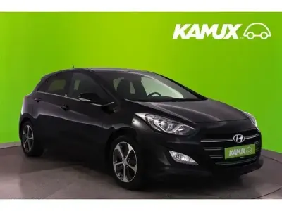 Gebraucht Hyundai i30 Passion 101 PS (74 kW) 2017 Schwarz Limousine