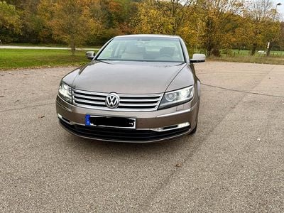 Gebraucht VW Phaeton 280 PS (205 kW) 2012 Grau Limousine