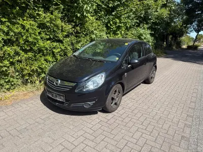 Gebraucht Opel Corsa Edition 87 PS (63 kW) 2010 Schwarz Kleinwagen