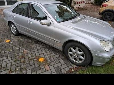 Mercedes C180