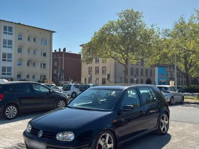 Gebraucht VW Golf IV 101 PS (74 kW) 2002 Blau Limousine