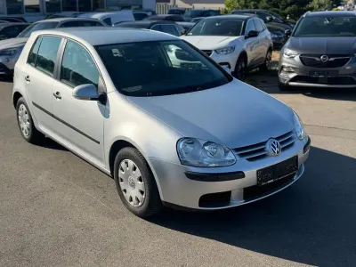 Gebraucht VW Golf IV Trendline 102 PS (75 kW) 2005 Silber Limousine