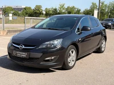 Gebraucht Opel Astra Energy 140 PS (102 kW) 2014 Schwarz Limousine
