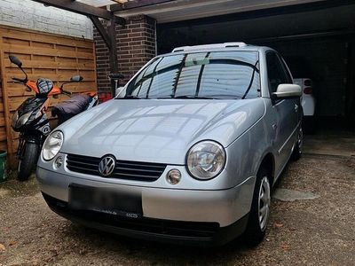 Silber Gebraucht 2002 VW Lupo Kleinwagen | 1.600 € (Fairer Preis)