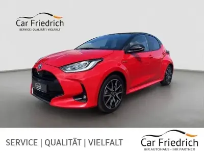 Gebraucht Toyota Yaris Hybrid Edition 116 PS (85 kW) 2021 Rot Limousine