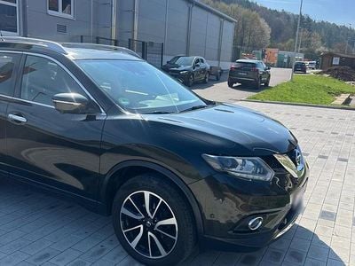 Gebraucht Nissan X-Trail Tekna 138 PS (101 kW) 2016 Grün SUV
