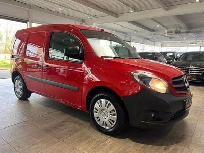 Gebraucht Mercedes Citan 112 114 PS (83 kW) 2018 Rot Van / Kleinbus