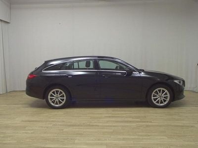 Second-hand Mercedes CLA250e Shooting Brake 218 CP (160 kW) 2021 Negru Break