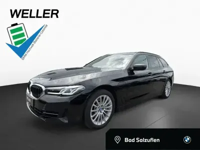 Gebraucht BMW 530e Comfort Edition 292 PS (214 kW) 2022 Bmw 530e xdrive touring (schwarz) Kombi