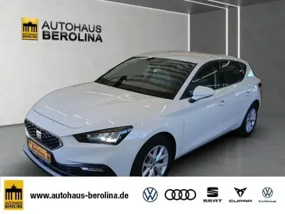 Usata Seat Leon Style 110 CV (80 kW) 2022 Bianco Berlina