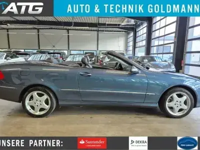 Gebraucht Mercedes CLK200 Avantgarde 163 PS (119 kW) 2004 Blau Cabrio