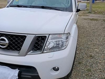 Gebraucht Nissan Navara 190 PS (139 kW) 2014 Weiß Pickup