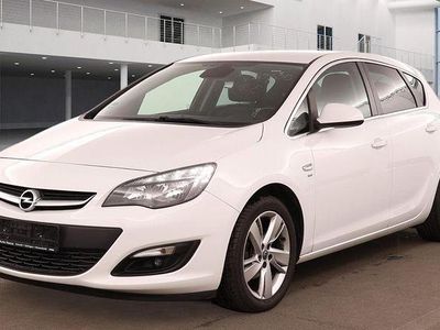 Usata Opel Astra 120 CV (88 kW) 2015 Bianco Berlina