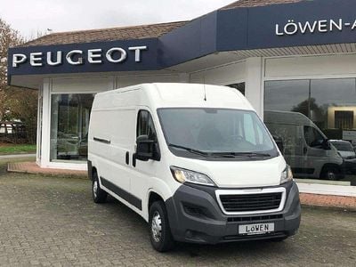 Gebraucht Peugeot Boxer 131 PS (96 kW) 2017 Lack weiss banquise/deckende l Van