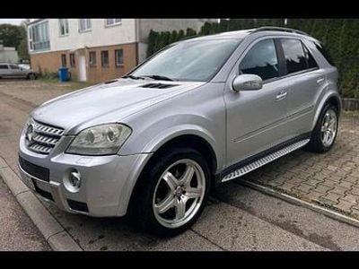 Usata Mercedes ML320 224 CV (164 kW) 2007 Argento SUV