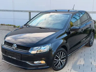 Używany VW Polo Allstar 90 KM (66 kW) 2016 Czarny Sedan/Limuzyna
