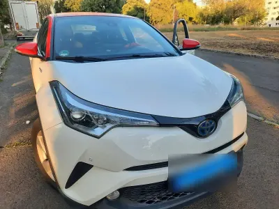 Gebraucht Toyota C-HR Club 122 PS (89 kW) 2019 Weiß SUV