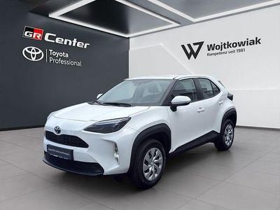 Gebraucht Toyota Yaris Hybrid 116 PS (85 kW) 2022 Schneeweiß