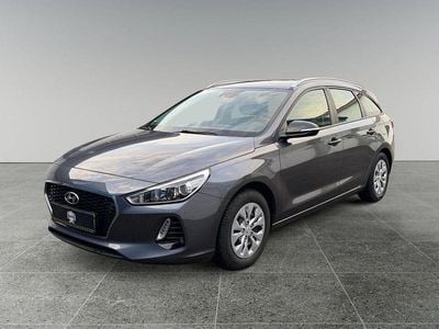 Gebraucht Hyundai i30 101 PS (74 kW) 2017 Grau Kombi