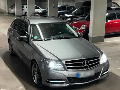 Gebraucht Mercedes C200 136 PS (100 kW) 2013 Grau Kombi