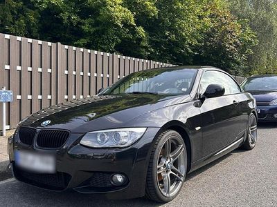 Schwarz Gebraucht 2012 BMW 320 Cabriolet M Sport Cabrio | 16.100 € (Fairer Preis)