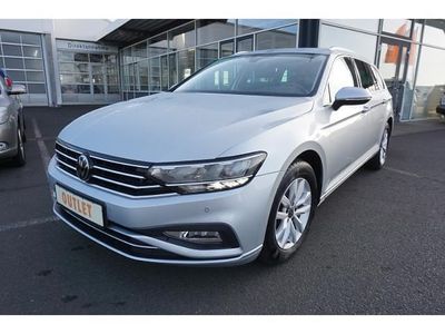 Silber Gebraucht 2023 VW Passat Kombi | 25.750 € (Fairer Preis)