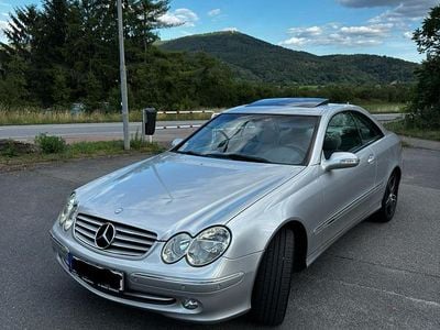 Silber Gebraucht 2003 Mercedes CLK200 Coupé | 4.199 €