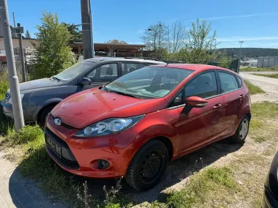 Usata Ford Fiesta 75 CV (55 kW) 2009 Rosso Berlina