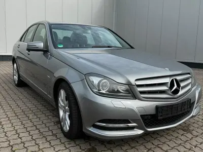 Gebraucht Mercedes C350 Avantgarde 306 PS (225 kW) 2011 Grau Limousine