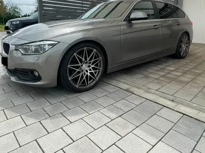 Gebraucht BMW 320 190 PS (139 kW) 2017 Silber Kombi