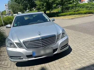 Gebraucht Mercedes E200 Elegance 136 PS (100 kW) 2012 Limousine