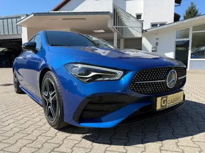 Gebraucht Mercedes CLA200 Advanced Plus 150 PS (110 kW) 2023 Blau Coupé
