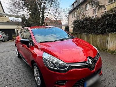 Gebraucht Renault Clio IV Intens 90 PS (66 kW) 2017 Rot Limousine