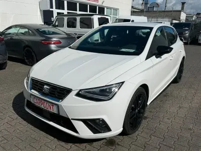Second-hand Seat Ibiza Black Edition 150 CP (110 kW) 2023 Alb Hatchback