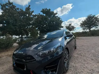 Gebraucht Kia ProCeed GT GT 204 PS (150 kW) 2022 Grau Kleinwagen