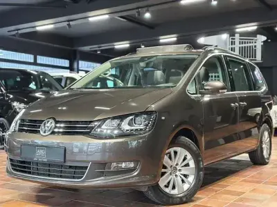 Usata VW Sharan 150 CV (110 kW) 2020 Marrone Monovolume
