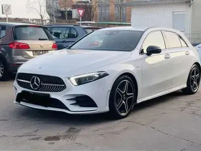 Gebraucht Mercedes A220 AMG line 190 PS (139 kW) 2020 Weiß Kleinwagen