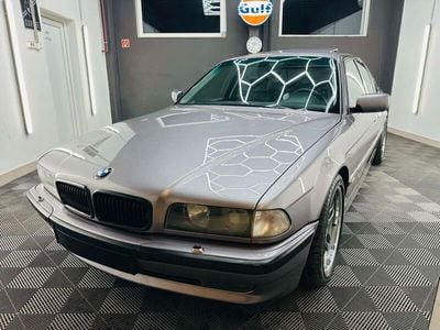Second-hand BMW 750 326 CP (239 kW) 1995 Argintiu Berlinǎ