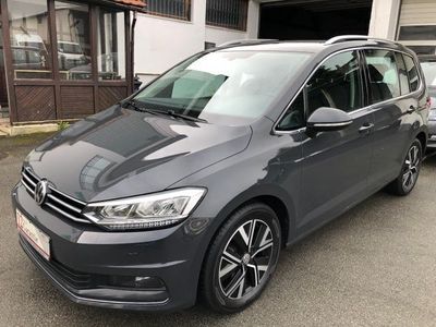 gebraucht VW Touran 2.0 TDI Highline - ACC NAVI LED AHK SHZ